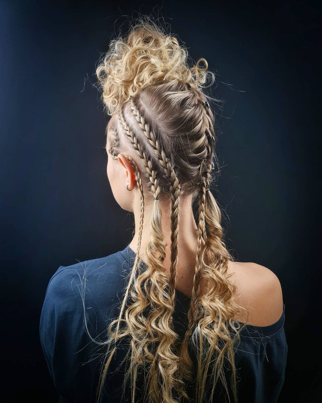 arthair_official_yanashamara в LOOKY — фото 4