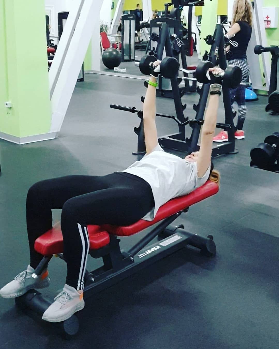 yulia.ushakova.yulia в LOOKY — #спорт#спортзал#идукцели#красивоетело#xfit#качаемпопу#качаем