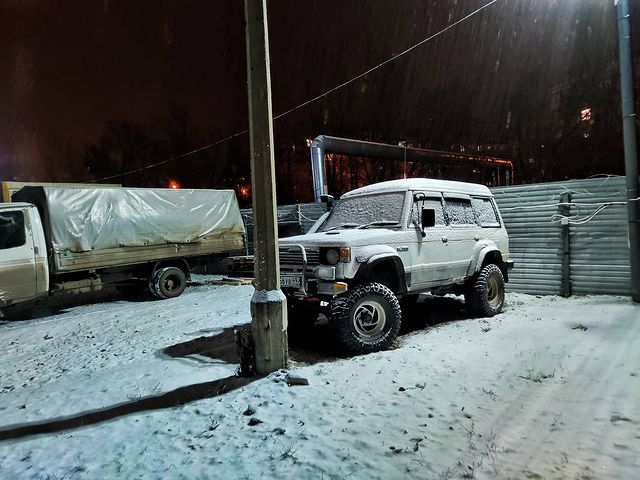 vsepobarabany1 в LOOKY. #mitsubishipajero1. Стоит мой зайчик, мё...