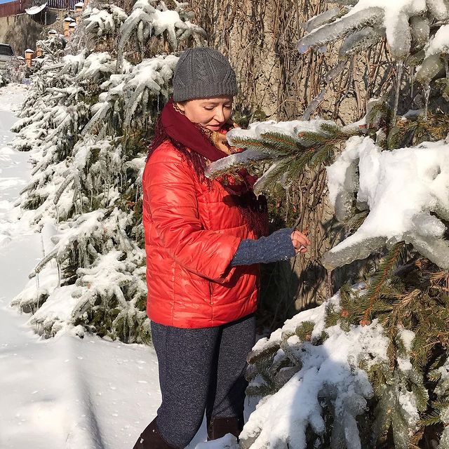 butrimovatanya в LOOKY. #Владивостокледянойдождь,#ледянойдождь,#седанка,#ноябрь2020. Ель в хрустале🌲
Вот...
