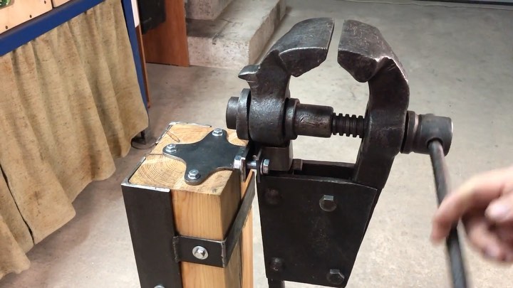 evgeniybudilov в LOOKY. #diy,#homemade,#howto,#evgeniybudilov,#самоделки,#своимируками,#мастерская,#стуловыетиски,#тиски. Видео о реставрации ...