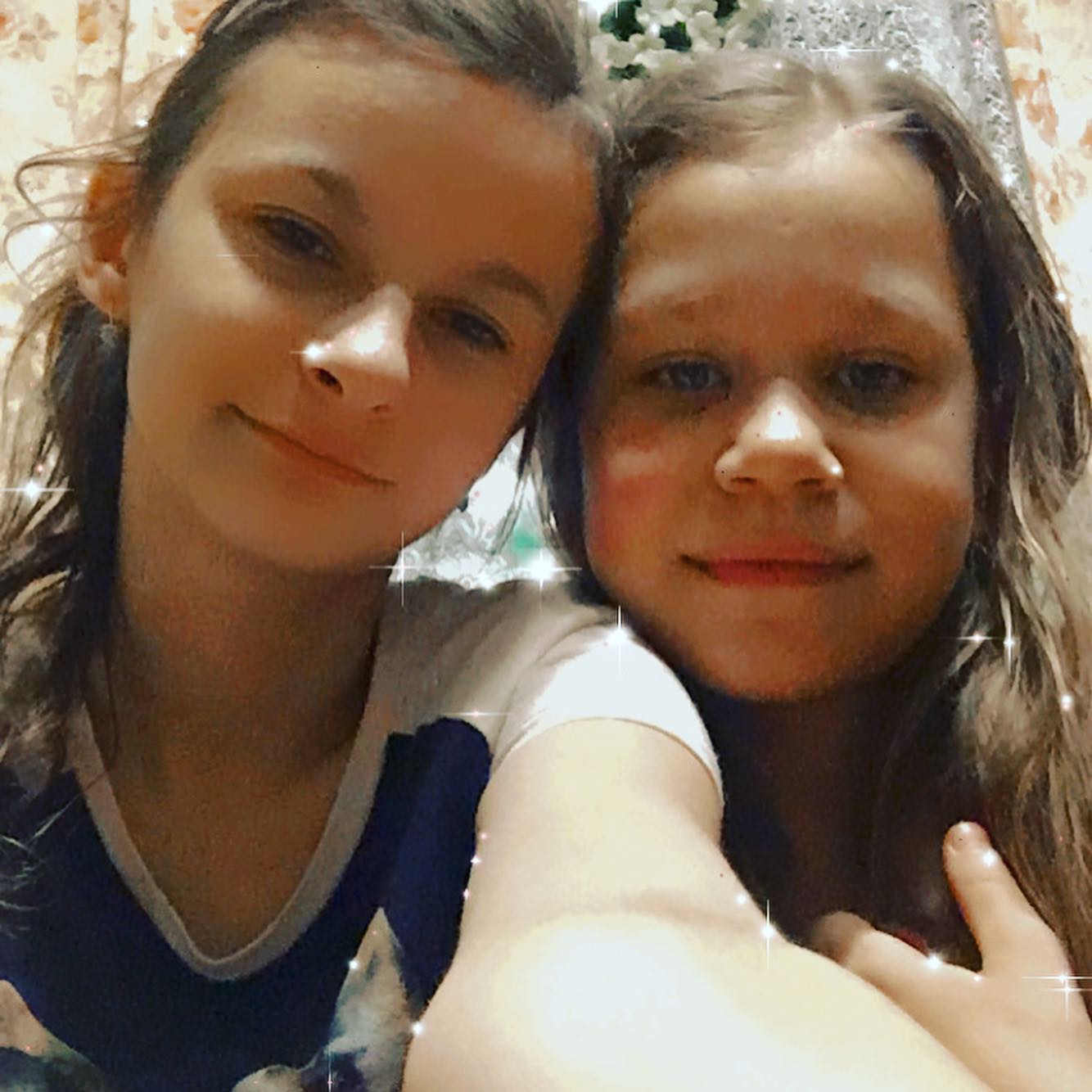 zolotareva7560 в LOOKY. . Моя сестрёнка ❤️❤️❤️
