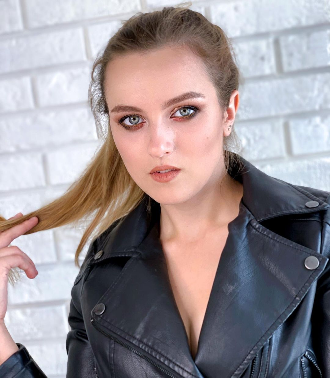 nedosekina_brows в LOOKY — ИЗ СКРОМНИЦЫ В РОКОВУЮ КРАСОТКУ🔥
⠀
Я часто замечаю, что пос