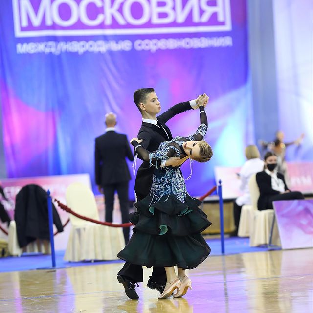 svetasn_ в LOOKY. . 💐💃🕺🖤💚🖤💚🖤💚#м...