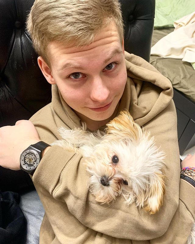 ponchik_vovchik в LOOKY. . null
