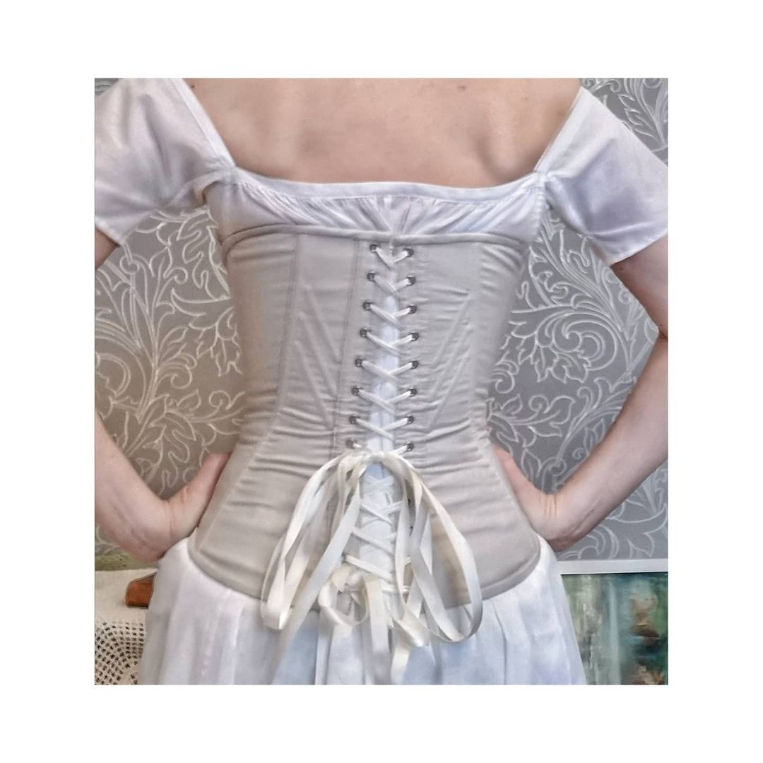 vintage voyage corset в LOOKY — фото 4