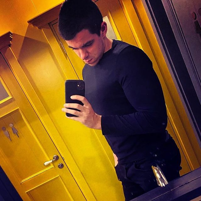 artem_19_8 в LOOKY. . null