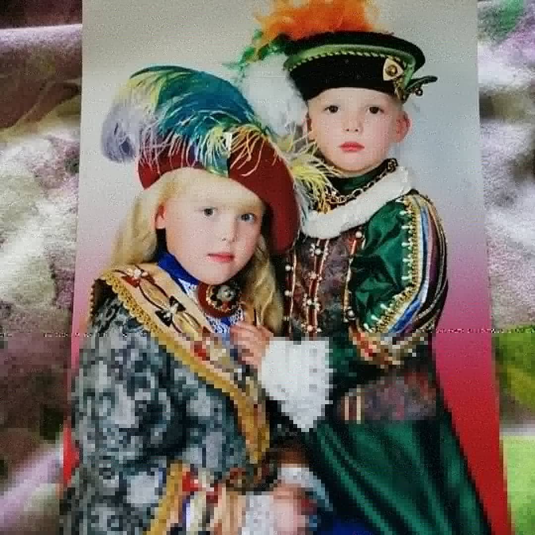 nc076483 в LOOKY. #брат_и_сестра👫. 2006г... 💗 Ну лапоч...