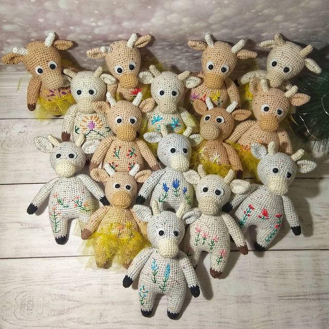 handmade_by_bespalovanadezhda в LOOKY. #вяжус_alistartoys,#бычокБлуми,#бычок,#символгода,#символгода2021,#годбычка2021,#2021,#вяжутнетолькобабушки,#вязаниекрючком,#вязание,#вязанаяигрушка,#рукоделие,#ручнаяработа,#амигуруми,#amigurumi,#handmade,#crochet,#crochettoys,#yarnart,#yarnartjeans,#сентябрь,#2020,#новыйгод,#новыйгод2021,#NewYear,#NewYear2021,#вяжу2021. Бычки. Символ 🐮 202...
