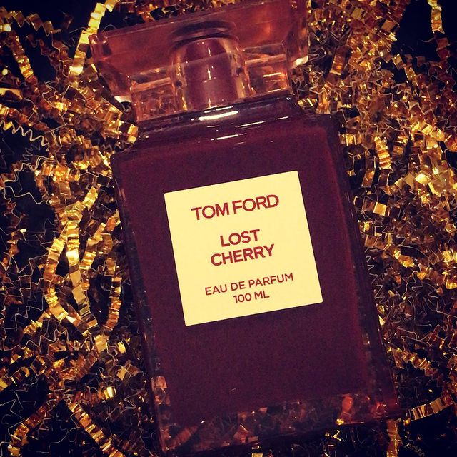 cosvitalista в LOOKY. #sotd,#lostcherrytomford,#tomfordlostcherry. 🎄Happy new year🥂С ...