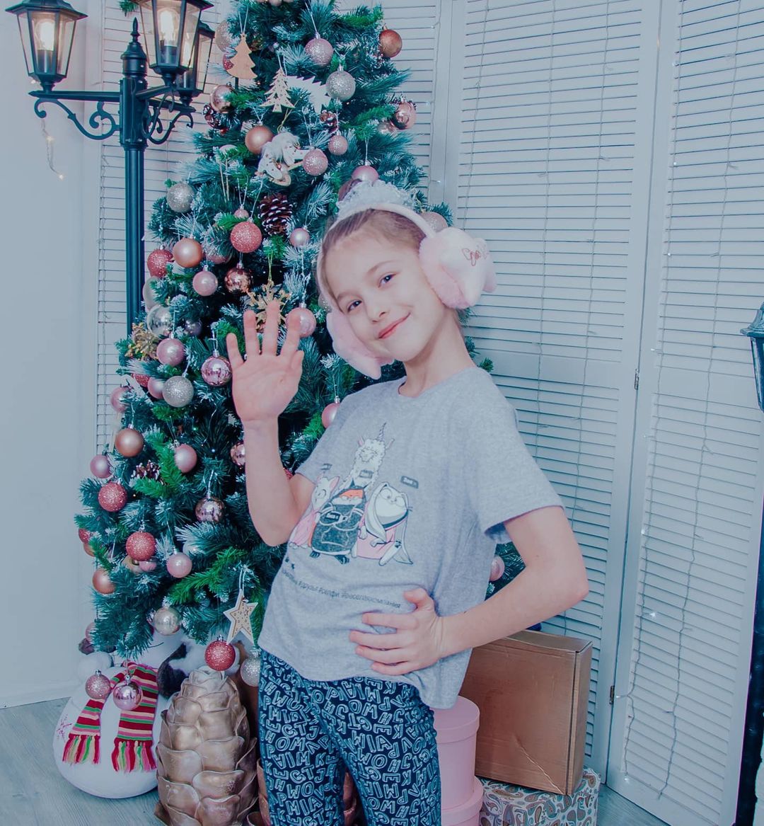 psychotherapy_krd в LOOKY — Мы с дочкой поздравляем всех с  Новым годом!!! Желаем всего 