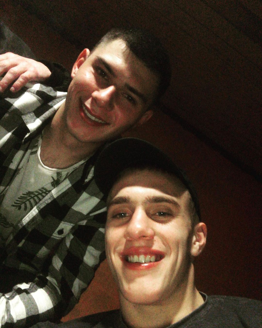 evgenyevich_45 в LOOKY — Спасибо за вечер,ребята 👍👍