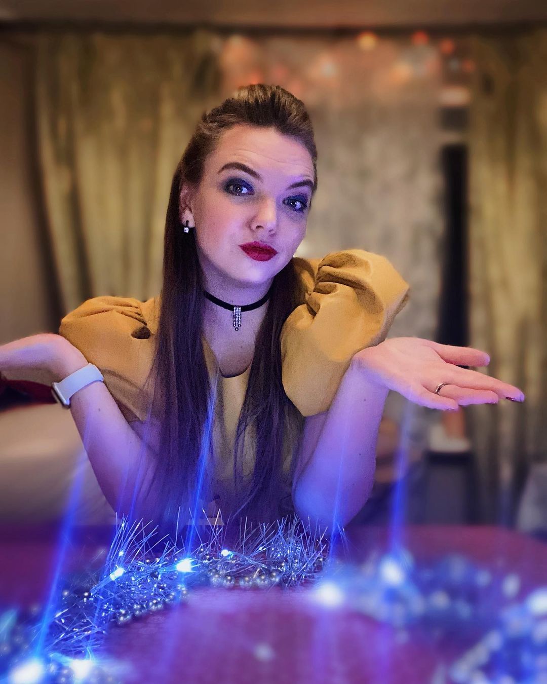 bukusy в LOOKY — Я вообще собиралась в пижаме встречать)) оно само😉

Я, пожа