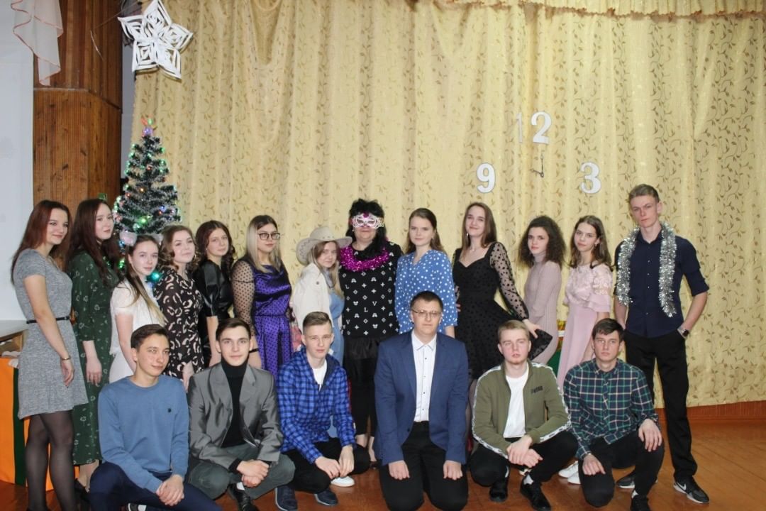 baganschool1 в LOOKY — 28-29  декабря 2020 года в школе прошёл долгожданный Новогод