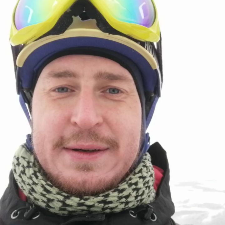 Михаил Лысь в LOOKY. . Сноубордики снежочки...