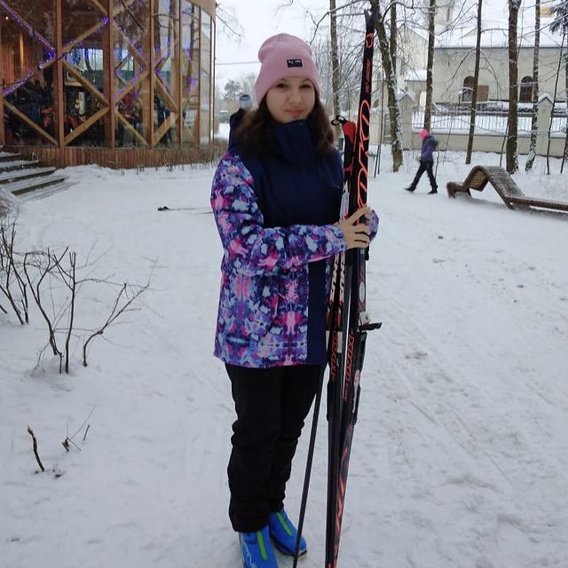 julia_petrykina в LOOKY. #лыжи,#беговыелыжи,#зима,#зимнийлес,#зимниезабавы,#тренировка,#влюбисьвзиму,#winter,#ski,#crosscountryskiing,#skiing,#winterforest,#workout,#winterfun. Прогулки на свежем в...