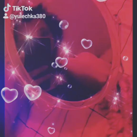 yulechka_1_8_97 in LOOKY. . null
