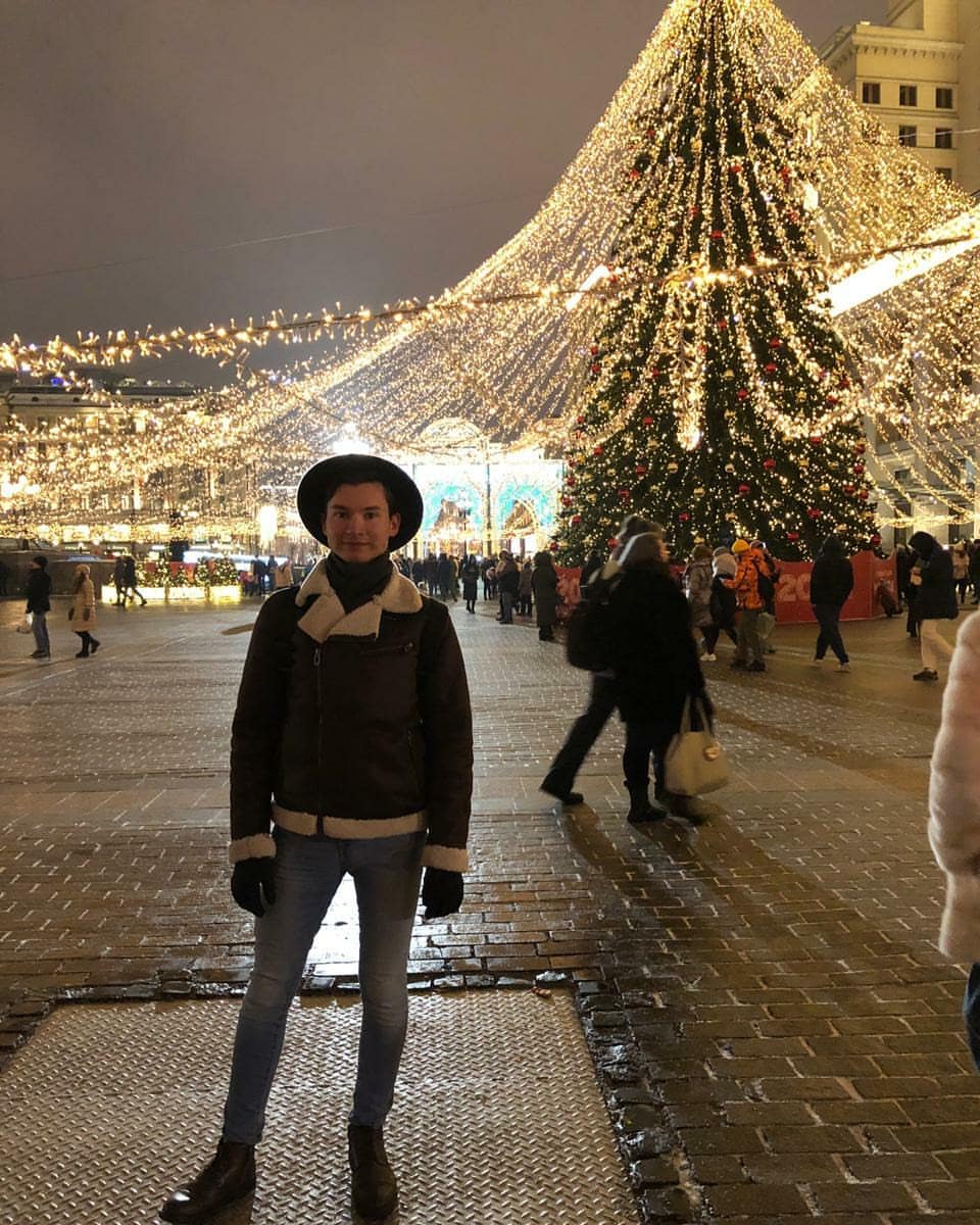 Отличный вечер в Москве💫
.
.
.
.
.
.
.
#familie #moscow #weekend #merrychristmas🎄 #newyear💫👨‍👩‍👧🌟