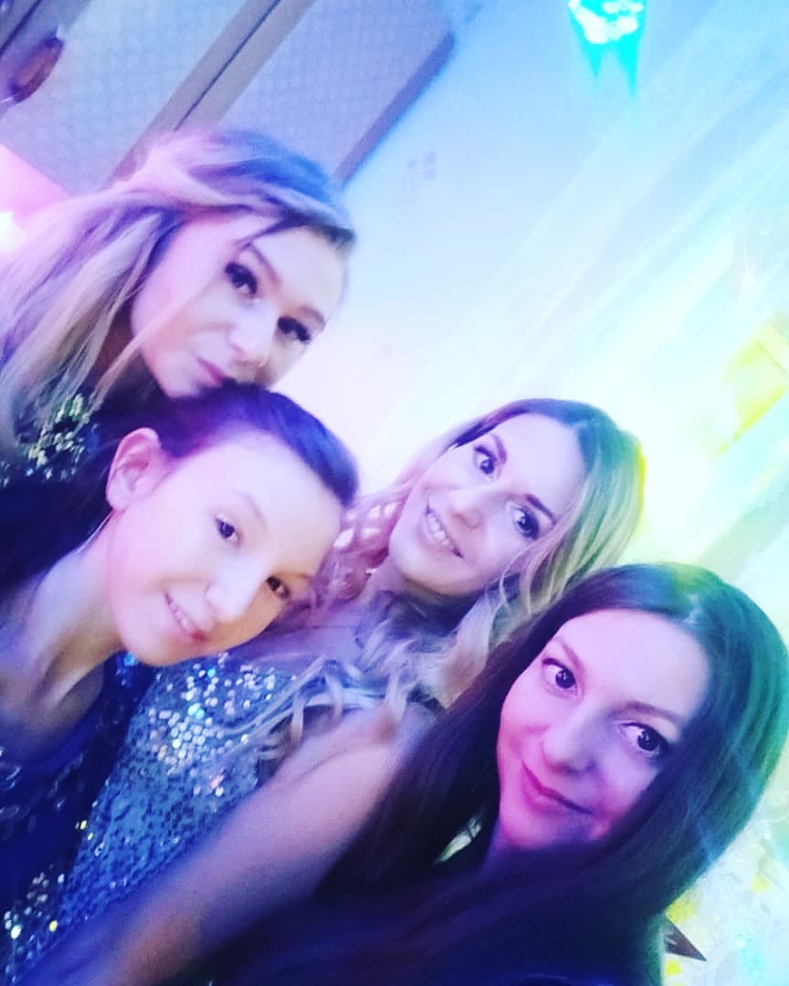 kseniya_1598 в LOOKY. #систр#family❤️. Мои красотки💋❤️
Пер...