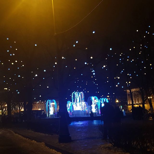 nata8179 в LOOKY. #Питер#новый2021#дворцоваяплощадь#новый2021год#🎄#🌟#💫#🥂🍾#погуляли#любимыйгород#🌃. #Питер#новый2021#дво...
