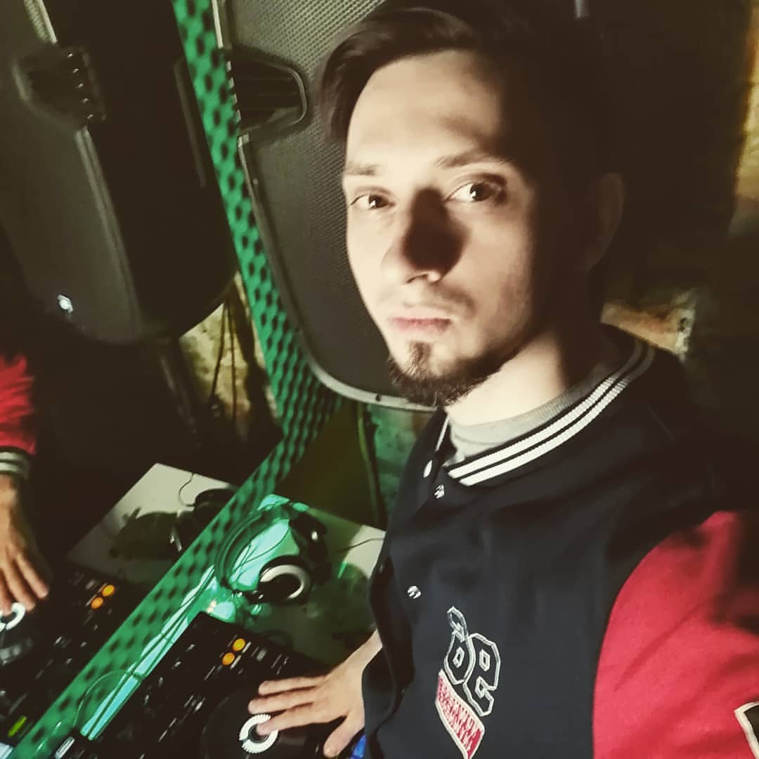 j__want в LOOKY — публикация