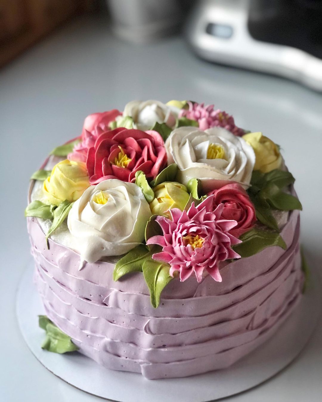 aitaleen в LOOKY — Первый тортик в этом году🎂🌸

Поехал поздравить с 60летием