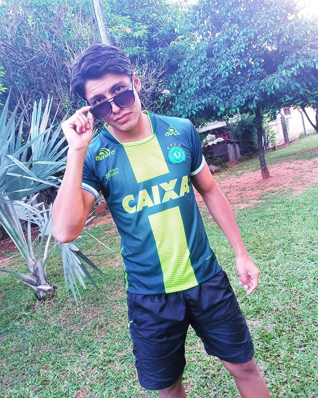 kiketillner_ в LOOKY. #summer,#summervibes,#summertime,#sape,#photography,#naturephotography. Tirando facha por ah...