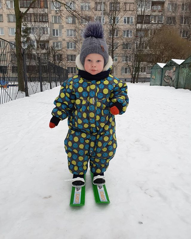 superioridad в LOOKY. . Первые лыжи ⛷
Тётя В...