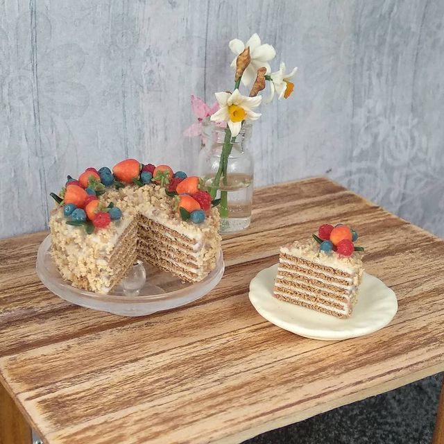 mousyspb в LOOKY. #miniature,#miniaturefood,#dollhouse,#миниатюра. Тортика к чаю? Миним...