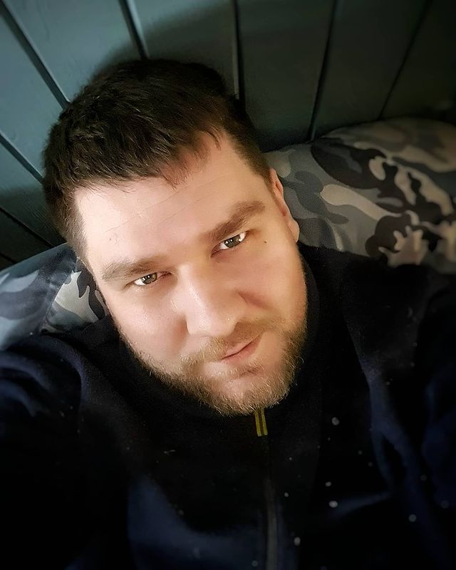 oleg_blago_goriya в LOOKY. . Я вижу людей, папа. ...