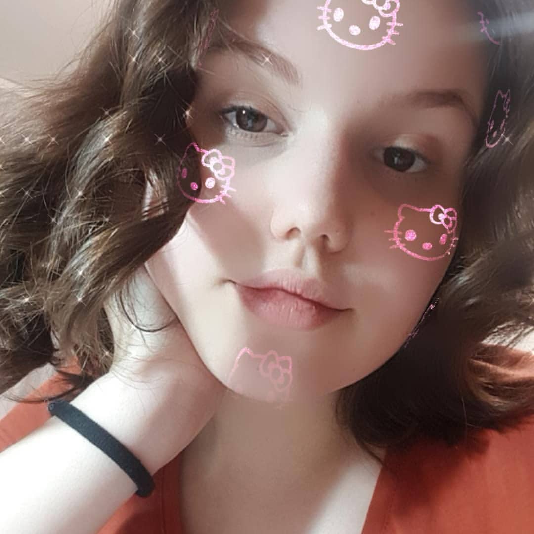 arinaaa_gamer in LOOKY. . 💖