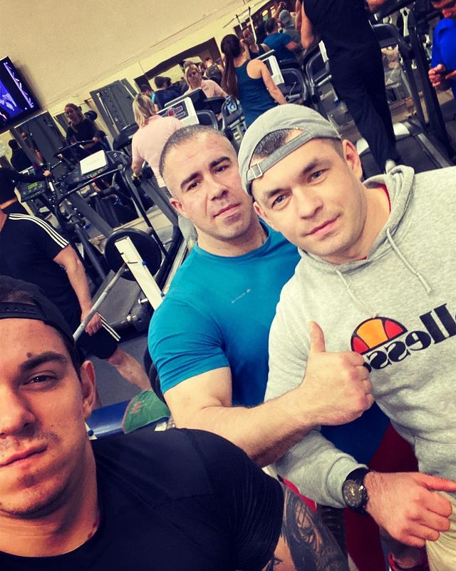 artem_19_8 в LOOKY. . null