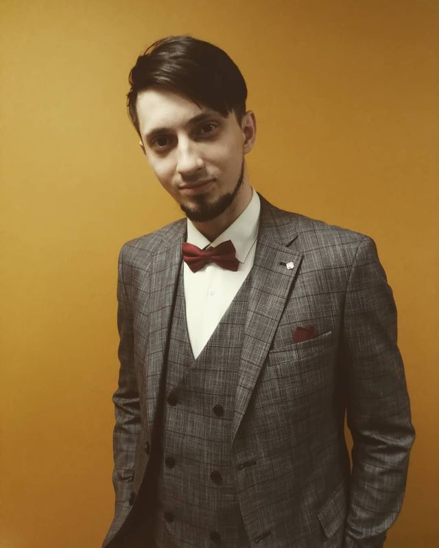 j__want в LOOKY. . Все мои волки делают...