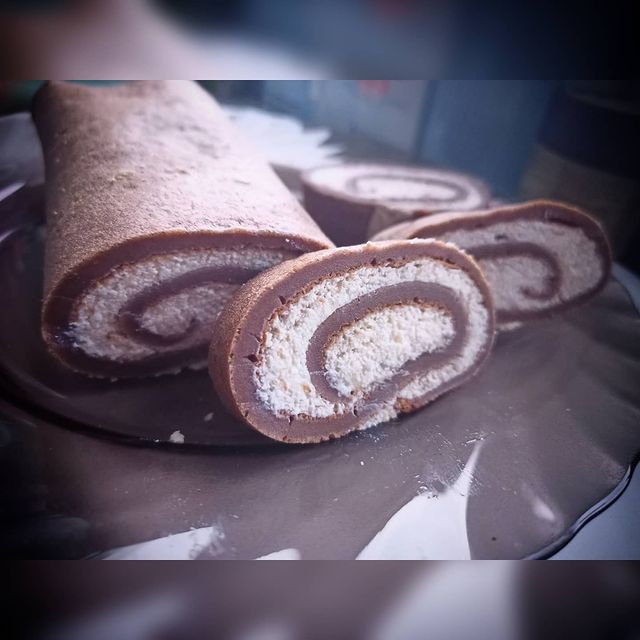 valyushka_shiryaeva в LOOKY. #рецепты,#конфеты,#рулеты,#пироги,#еда,#блюда,#бананы,#кушать,#длямам,#длявсейсемьи,#поленоерядом,#быстролегко,#лайфак,#чемнакормитьребенка,#готовимвместе,#рисоваямука,#пп,#правильноепитание,#правильнаяпища,#худеемвкусно,#вкусноиполезно,#счаесть,#приятногоаппетита,#лайки,#коментарии,#взаимно,#взаимозаменяемых,#взаимныелайки,#пишите,#Shiryaeva_recept. 🤩🤩🤩ШОКОЛАДНЫЙ РУЛ...