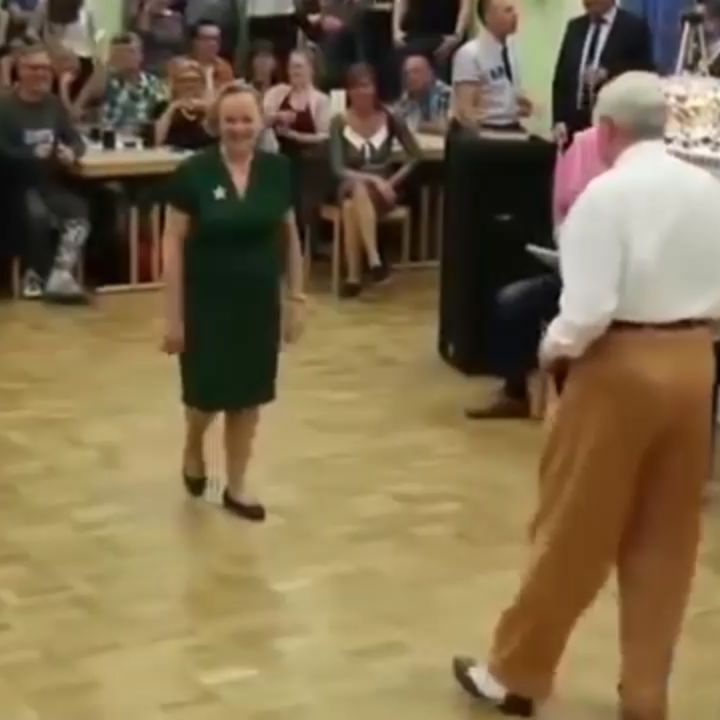marina.zhu5hkova в LOOKY. . Танцуют все 💃💃💃