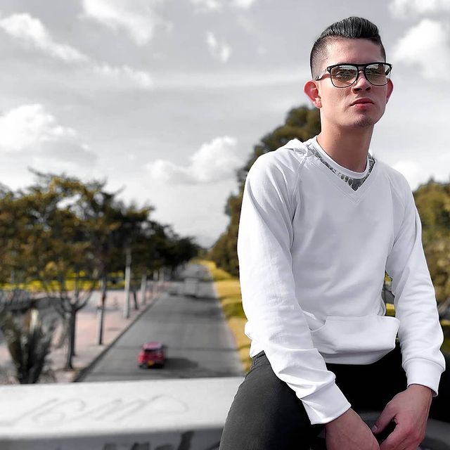adriian_rondon в LOOKY. #gay,#gayguy,#gayfit,#gayman,#gaylife,#gaypride,#gaymadrid,#gayespaña,#gaychile🇨🇱,#barranquillagay,#chapinerogay,#gaybrasil,#gayfollow,#follow,#love,#photogay,#boystyle,#boy,#boys,#boysloveboys,#fotografia,#photography,#modelo,#modelboy,#modeling. 😎😎
.
.
.
#gay #gay...