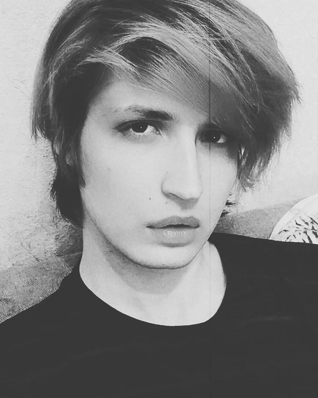 leo_noel_o в LOOKY. #selfie,#kiss,#boy,#blackandwhite,#photo,#beauty,#top,#lips,#gboy,#rainbow,#goodmood,#nice,#cute,#l4l,#like,#loveyourself,#bitchface,#badkarma,#mileycryus,#💅,#😘. Kiss me, bad karma, ...