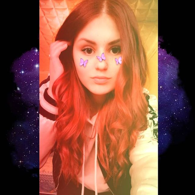 v_a_l_e_r_i_official в LOOKY. . пусть они думают о н...