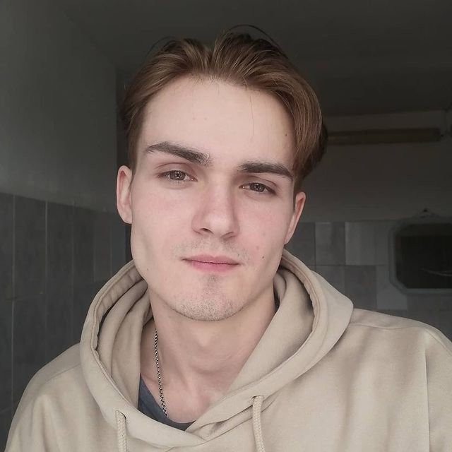 dmitriy_barinov.1 в LOOKY. . Покрасился вот
