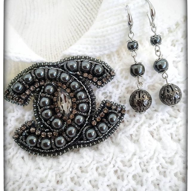 specialjewelrystore в LOOKY. #брошьшанель,#handmadejewelry. Popular inspired fas...