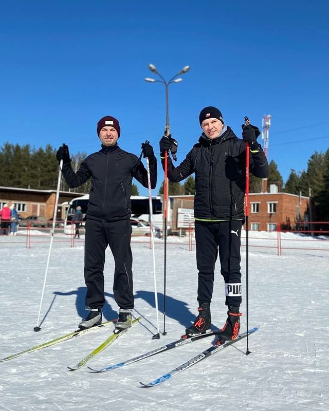 deniskh83 в LOOKY. #ski,#нижнеисетскаялыжнаябаза,#веснаблизко,#налыжах,#наспорте,#кайфую,#спорт,#сбратом,#😎,#rossignol. Покатались с @eugens...