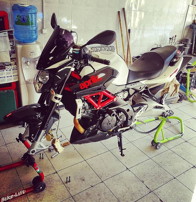 ed_danilov в LOOKY. #aprilia,#shiver750. Когда чувствуешь вес...