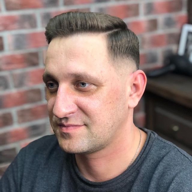 andrewmogout_barber в LOOKY. #барбершопбронницы,#стрижкабронницы,#барбербронницы,#бронницыстрижки,#олдбойбронницы,#bronnitsy,#стрижкибронницы,#barberinspirations,#barberstyle,#modernfreshfades,#rebelbarber,#fade_players,#100kbarbers,#worldofbarbers,#menshairworld,#masterurcraft,#sharpfade,#sftop5,#barberstyledirectory,#top_barberpost,#fadegame,#russian_barberpost,#notoriousbarbers,#barber_global,#galorbarbers. Последовательность д...