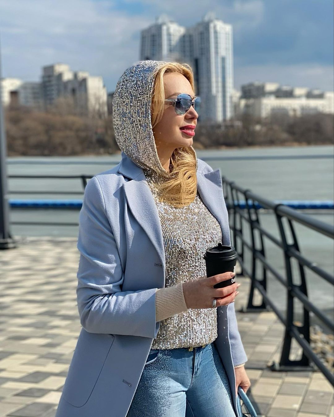 ludmila_vrn36 в LOOKY — Весна никогда не приходит одна... 
Её всегда сопровождает Ве