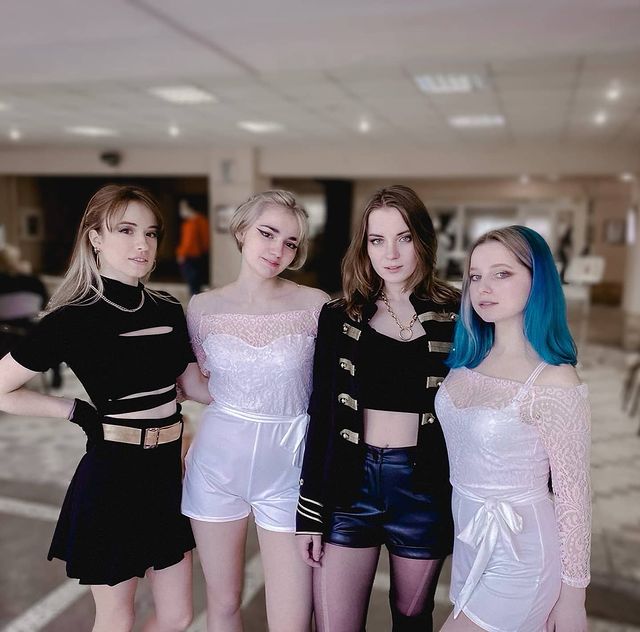 bellery_roiter в LOOKY. #sowhat,#secretstoryoftheswan,#loona,#izone,#friends,#love,#blond,#beautiful,#beautiful,#girls,#russiagirl,#dance,#kpop,#exo,#exol,#happy,#anime,#riaf,#coverdance,#exo,#dreamcatcher,#handong,#exol. Люблю фесты за краси...