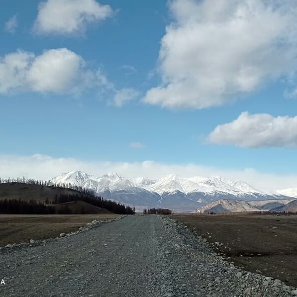 У кого-то "работа - не волк, в лес не убежит", моя вроде тоже не волк, но в горы убежала )))