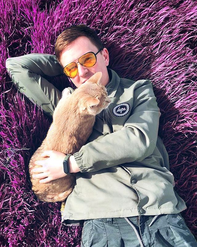 young_rbl в LOOKY. . Выгуляли сына🐈