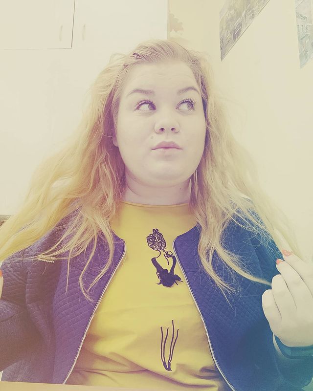 pudova__tatiana в LOOKY. #жизньпрекрасна#вижуцельидукней#всепоплану#день#ночь#фото#селфи#лайк#лайки#лайкилайки#инстаграмм#инста#инстатаг#я#россия#самара#followｍe#happy#instagram#instagood#instalike. Если честно, мне рег...