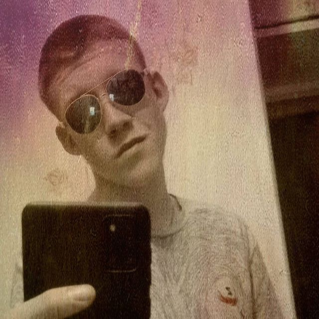 mksimtelnov в LOOKY. . null