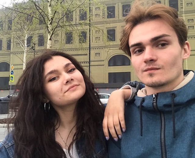 dmitriy_barinov.1 в LOOKY. . Как-то так)